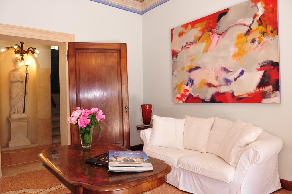 Relais Villa San Matteo ซานเปียโตร อิน กาเรียโน ภายนอก รูปภาพ