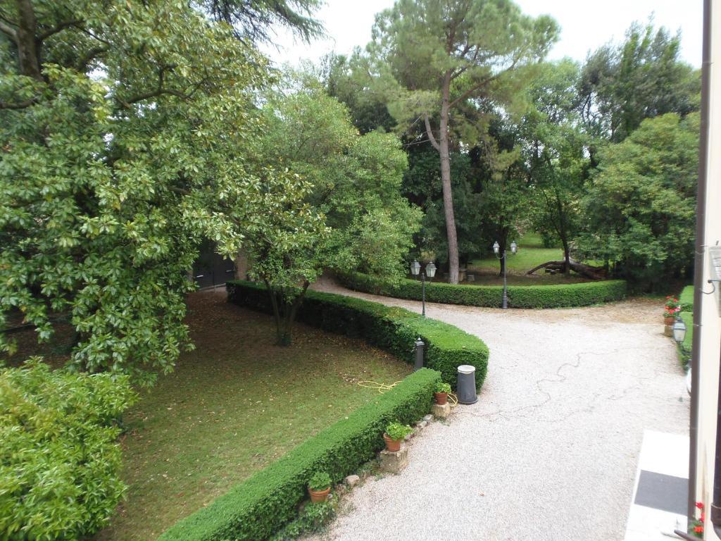 Relais Villa San Matteo ซานเปียโตร อิน กาเรียโน ภายนอก รูปภาพ
