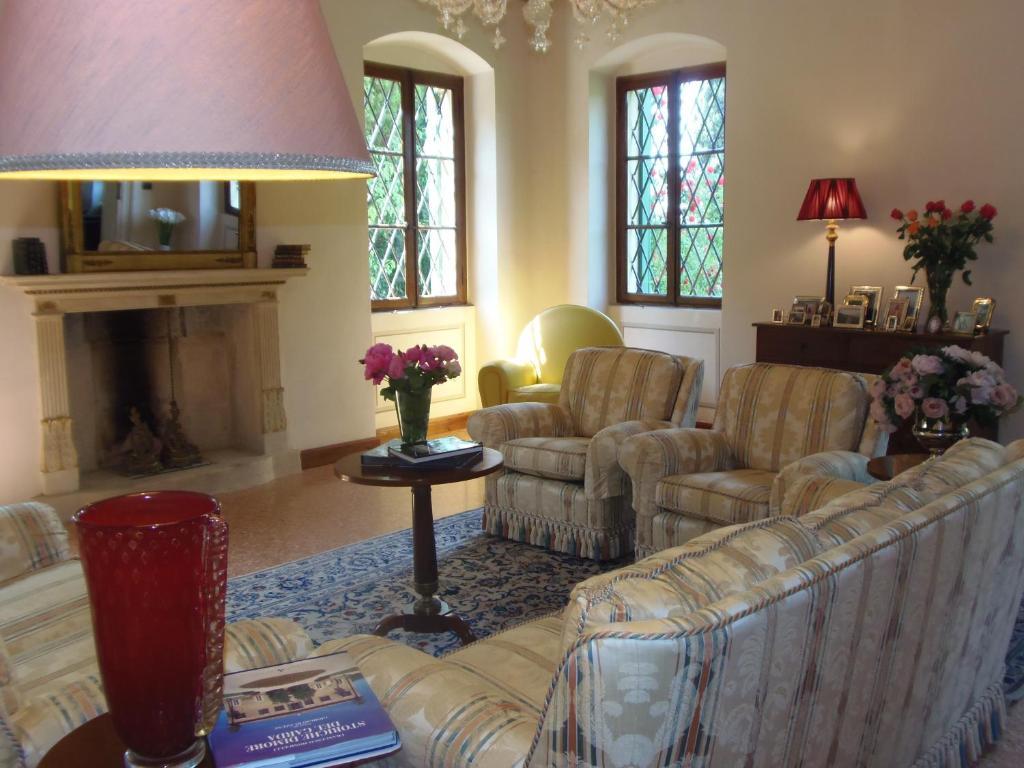 Relais Villa San Matteo ซานเปียโตร อิน กาเรียโน ภายนอก รูปภาพ